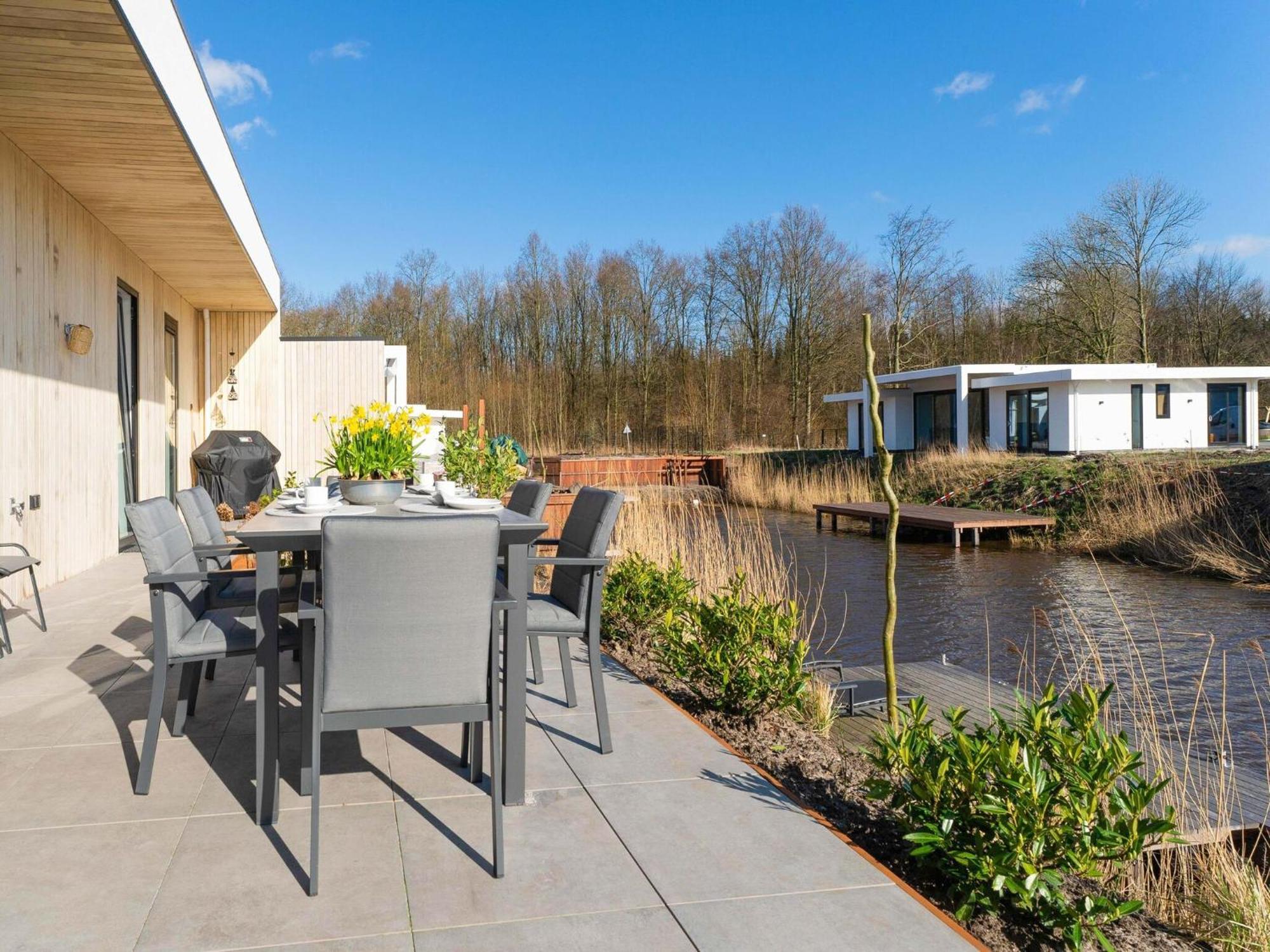 Family Villa With Garden And Jetty Zeewolde Eksteriør billede
